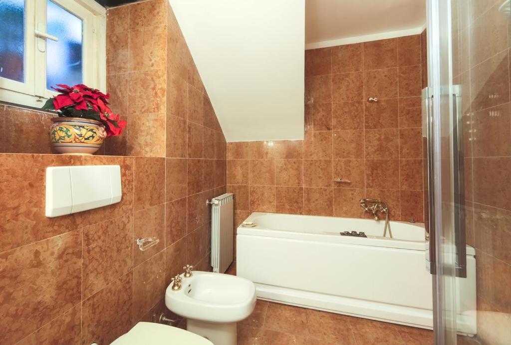 Chiossone Suites Genoa Exterior photo